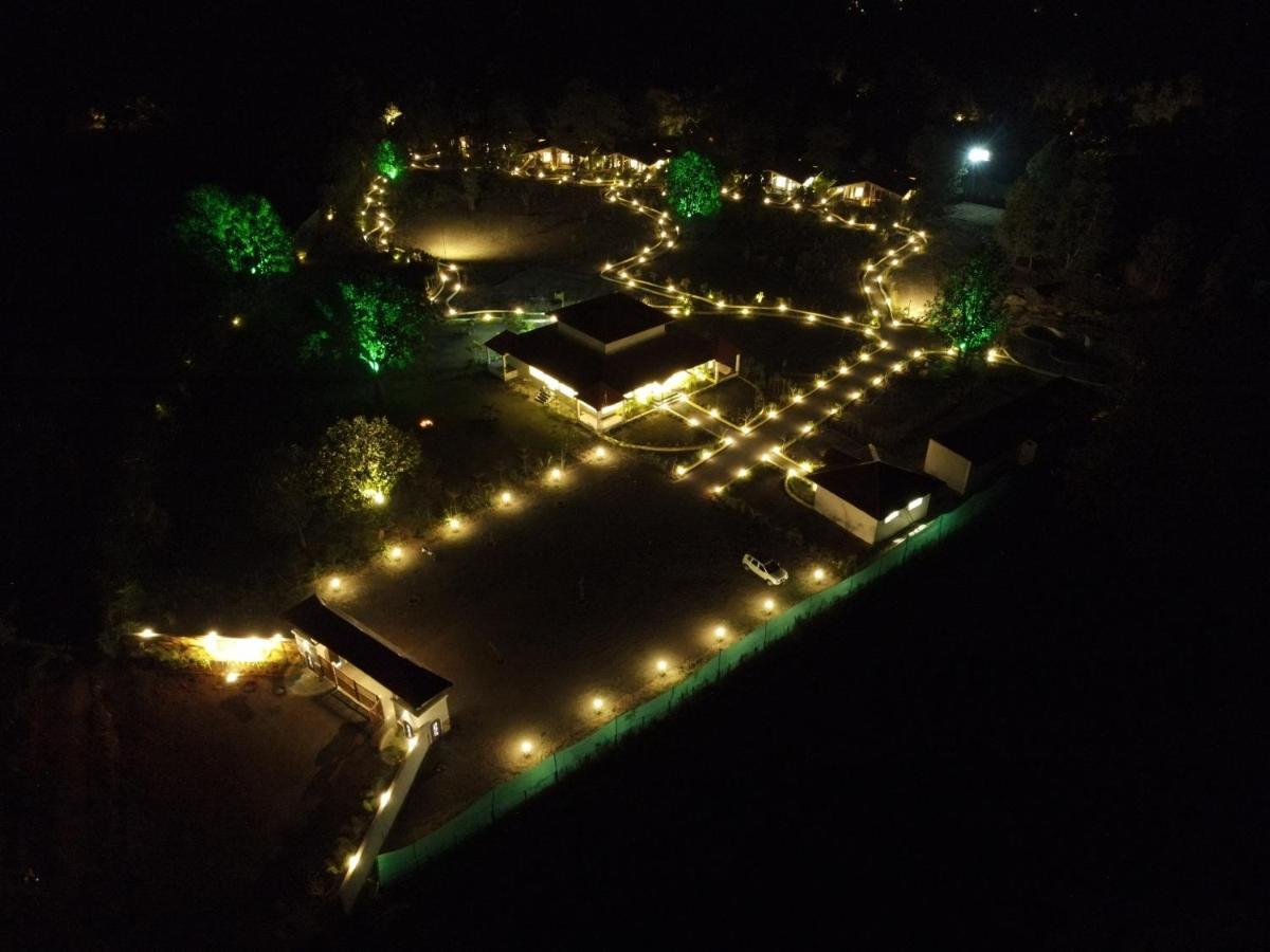 The Infinity Pench Resort Khawāsa Kültér fotó